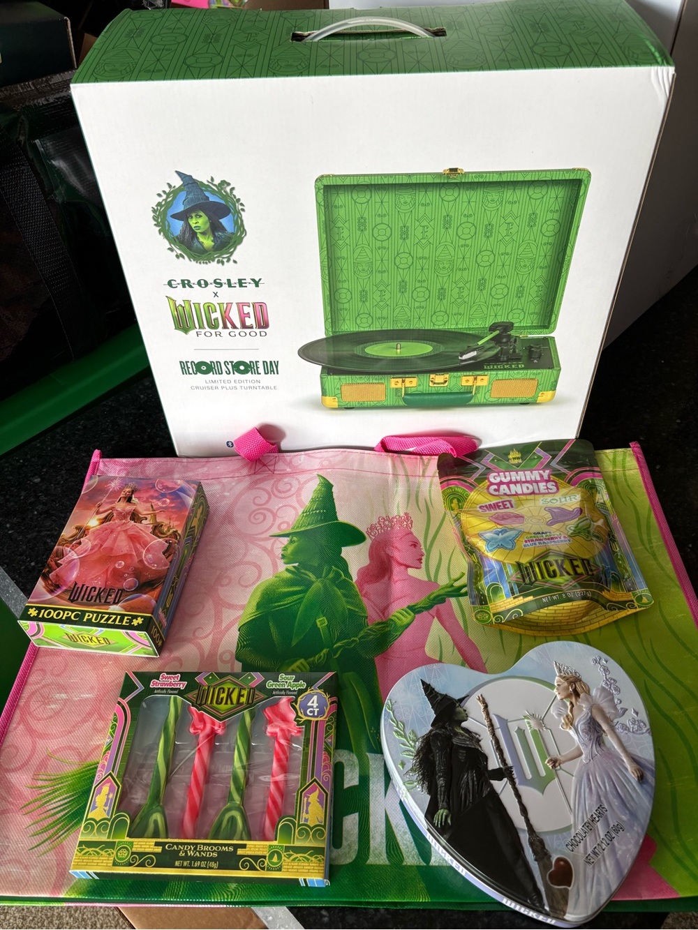 Wicked Crosley Elphaba record player (bundle)